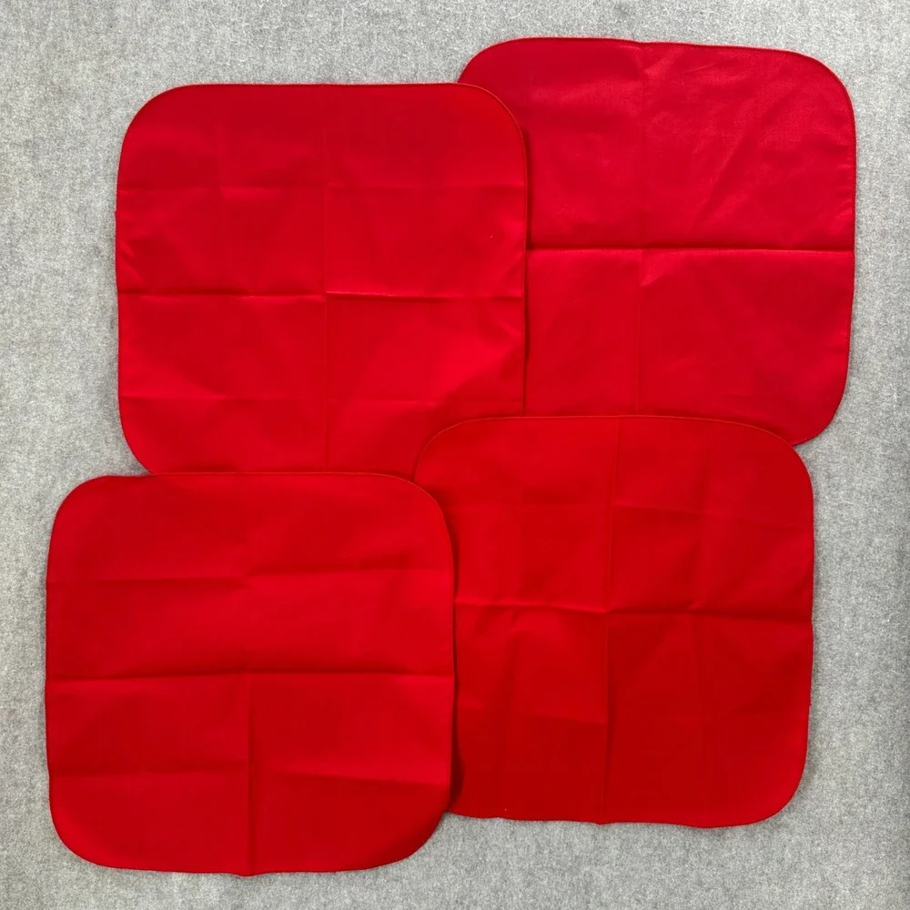 Set of 4 VTG Cloth Napkins Red Square Rounded Corners Solid